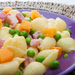 Conchiglie-con-zucca-pancetta-piselli