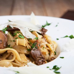 Tagliatelle-ai-funghi_in-evidenza