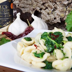 Orecchiette-con-le-cime-di-rapa_vicine