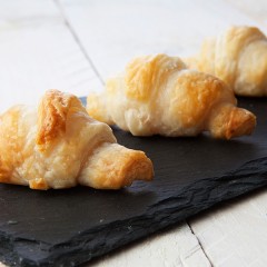 Mini-croissant-al-salmone_evidenza