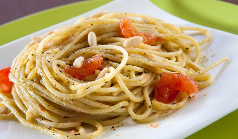 Spaghetti-al-pesto-di-lattuga