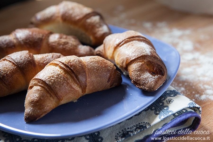 Cornetti-con-pasta-madre_1