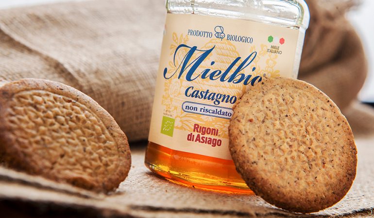 Biscotti al grano saraceno con Miele di Castagno