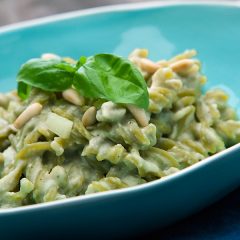 Pasta-con-pesto-di-melanzane_da vicino