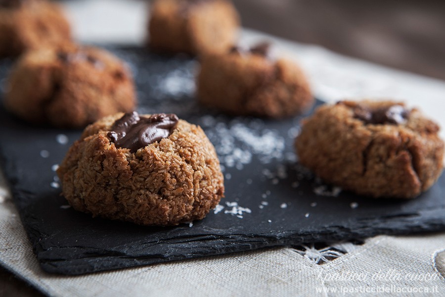 Biscottini-al-cocco-e-nocciolata_1