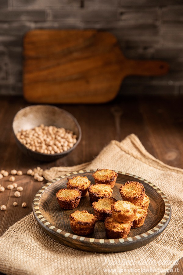 Biscottini-con-i-ceci_verticale