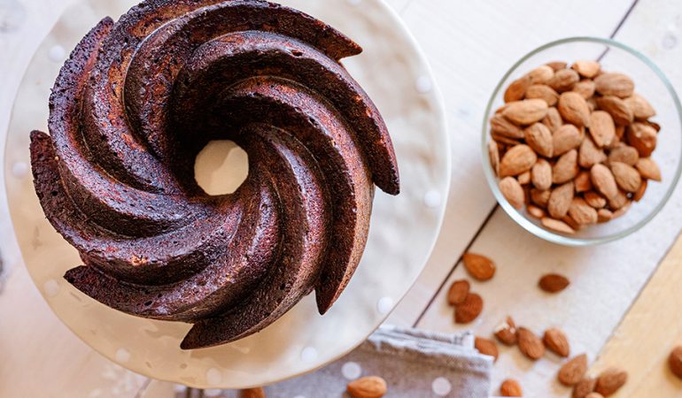 Ciambella al cacao vista dall'alto